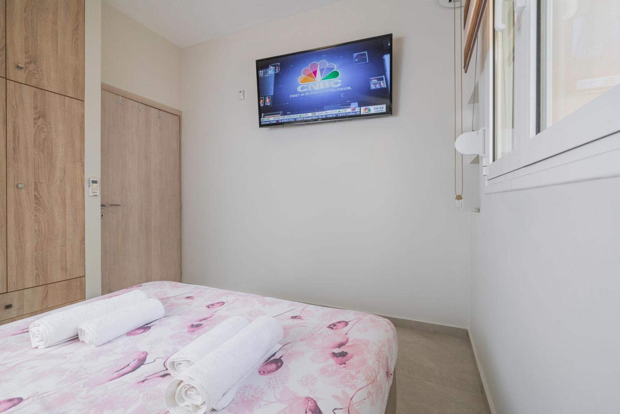 Neon Apartment, Modern, High Quality, Central Apt, Heraklion City ภายนอก รูปภาพ
