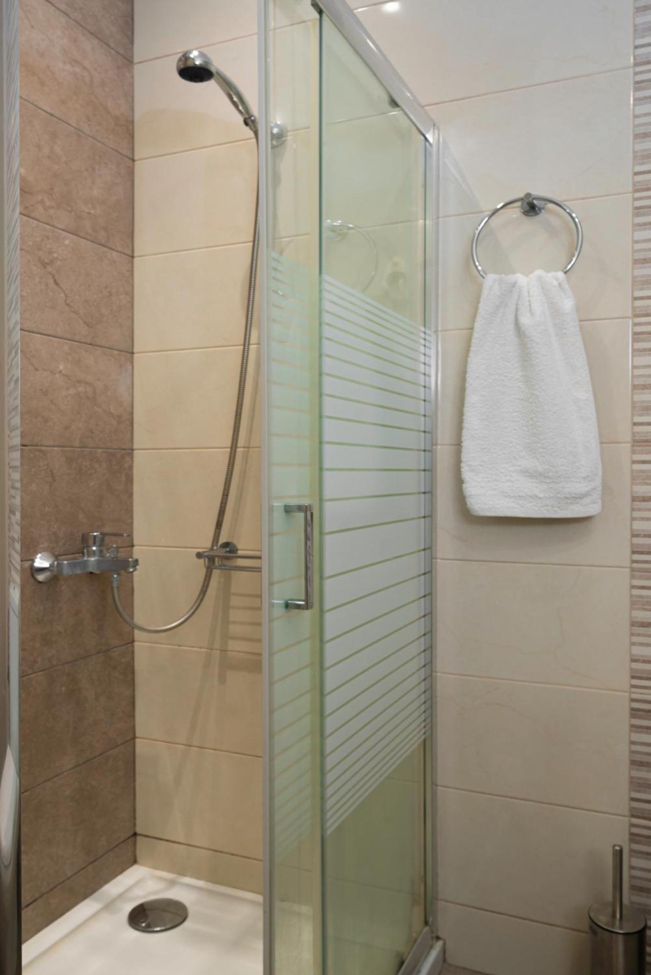 Neon Apartment, Modern, High Quality, Central Apt, Heraklion City ภายนอก รูปภาพ