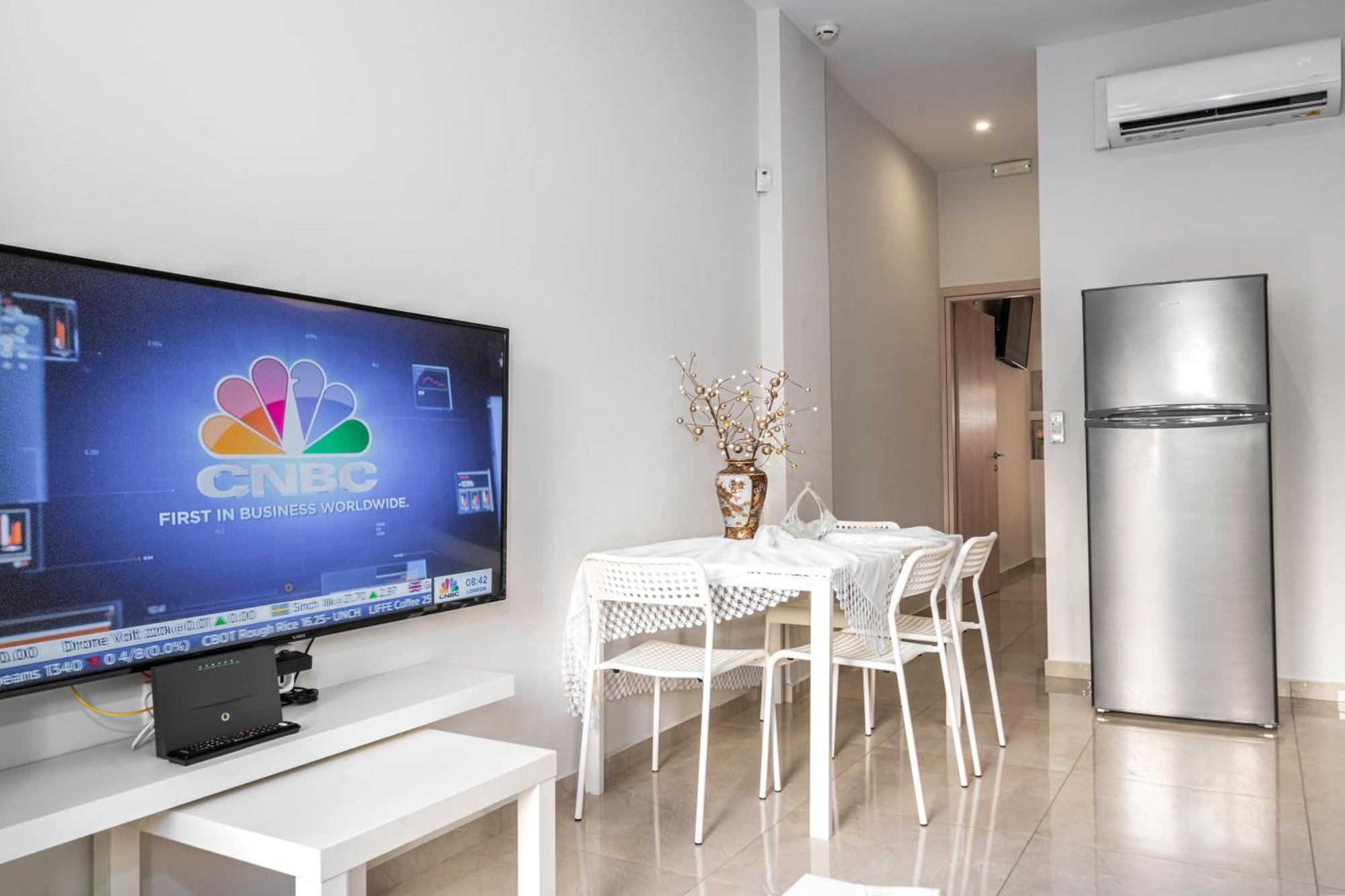Neon Apartment, Modern, High Quality, Central Apt, Heraklion City ภายนอก รูปภาพ